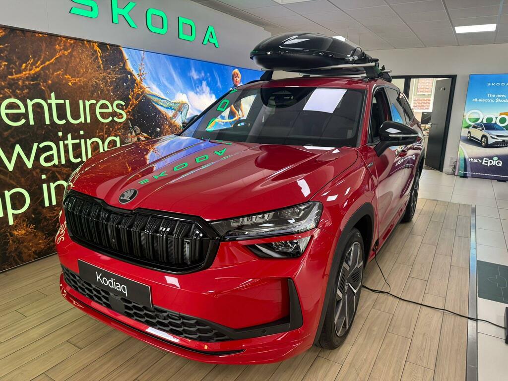 Skoda Kodiaq 2.0 Tsi Sportline Dsg 4Wd Euro 6 Ss 7 Seat Red #3