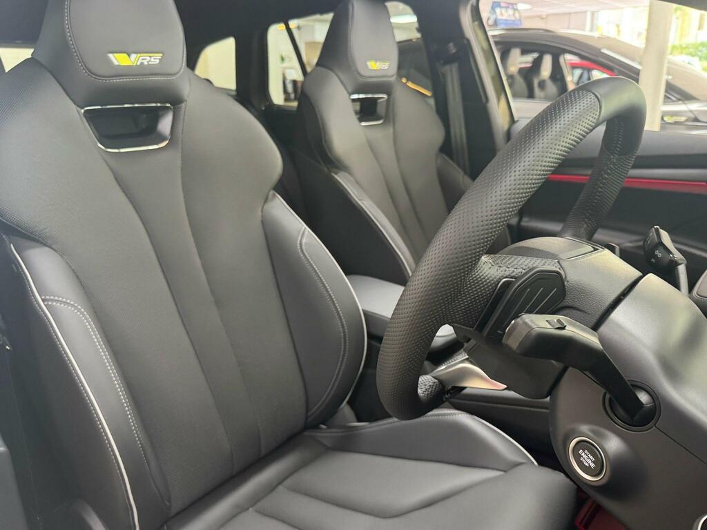 Skoda ENYAQ 84Kwh Vrs 4Wd Green #6