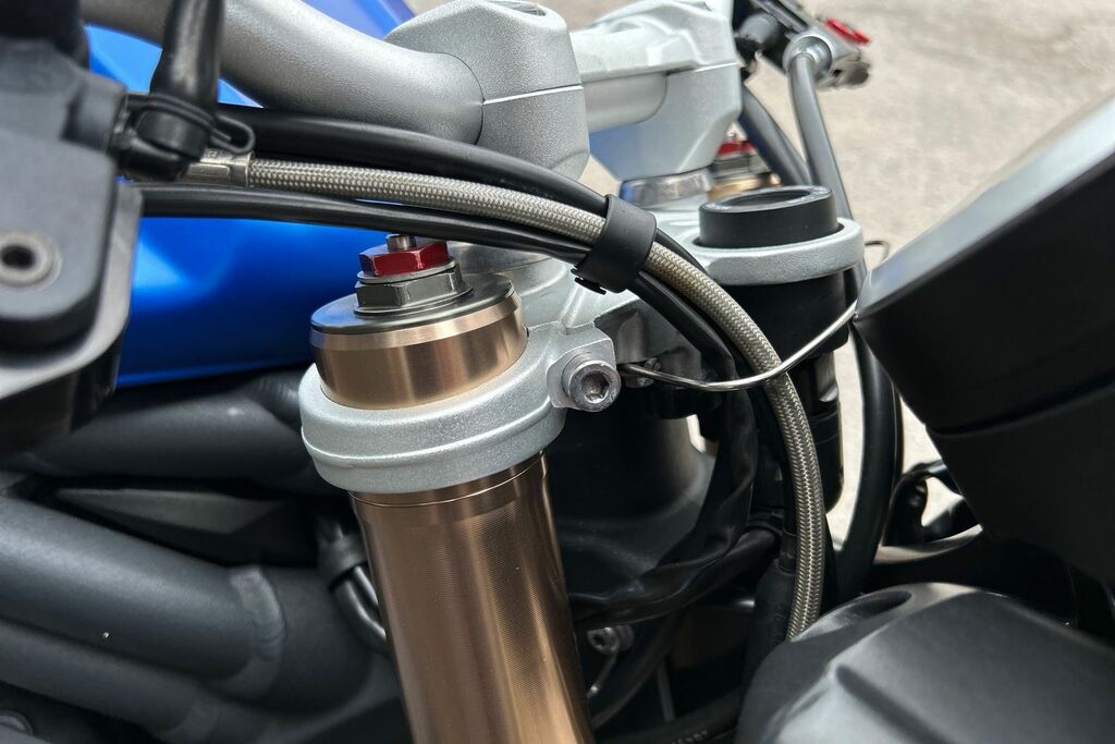Triumph Triple 675 675Cc Blue #18