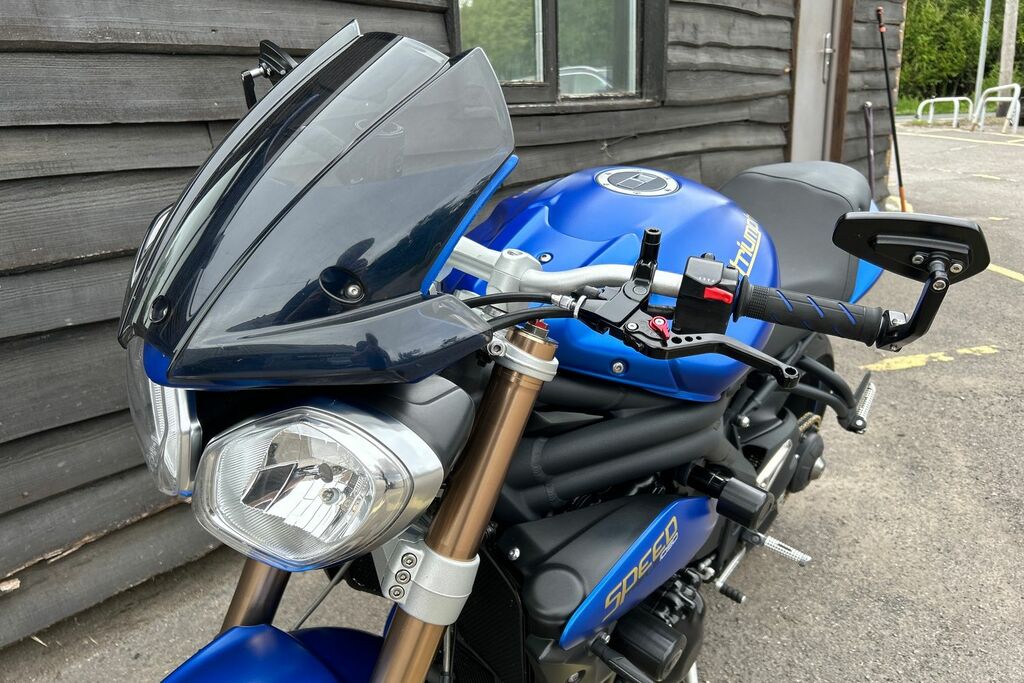 Triumph Triple 675 675Cc Blue #2