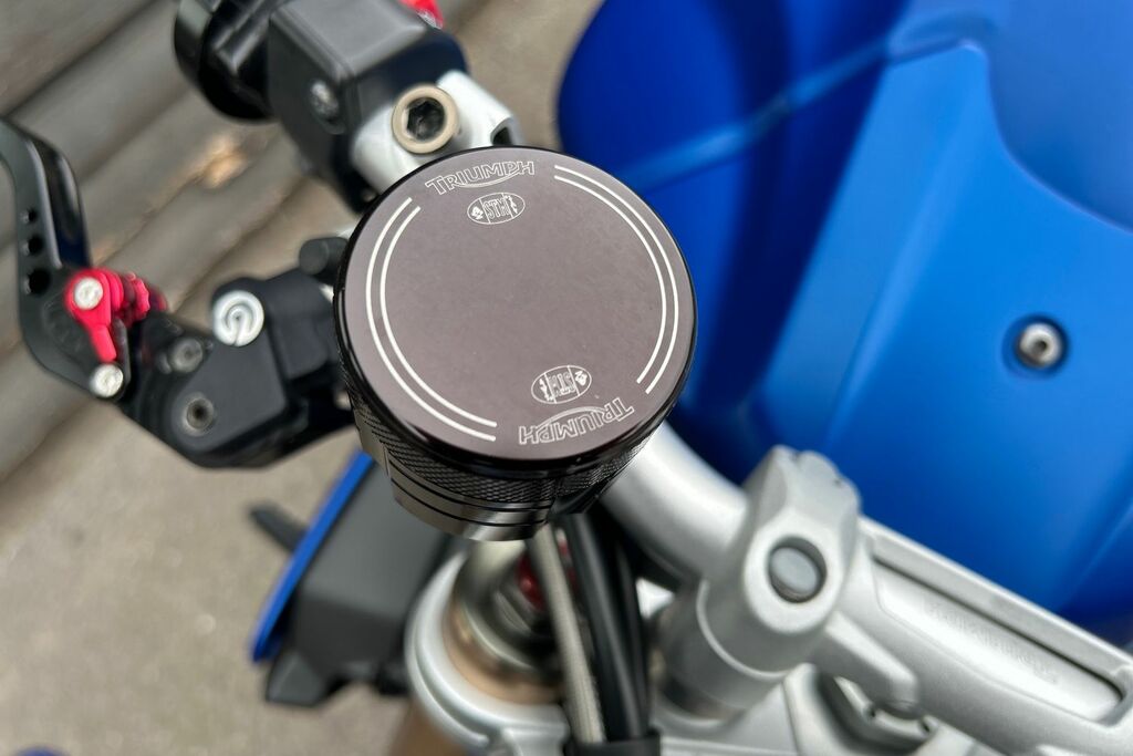 Triumph Triple 675 675Cc Blue #13