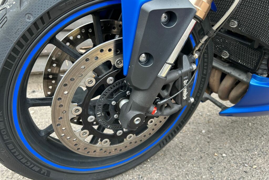 Triumph Triple 675 675Cc Blue #16