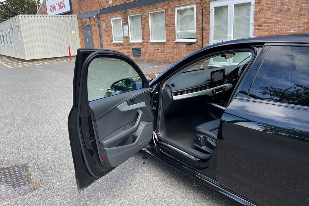 Audi A4 Tfsi S Line Saloon 2.0 Blue #40
