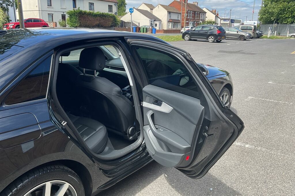 Audi A4 Tfsi S Line Saloon 2.0 Blue #34