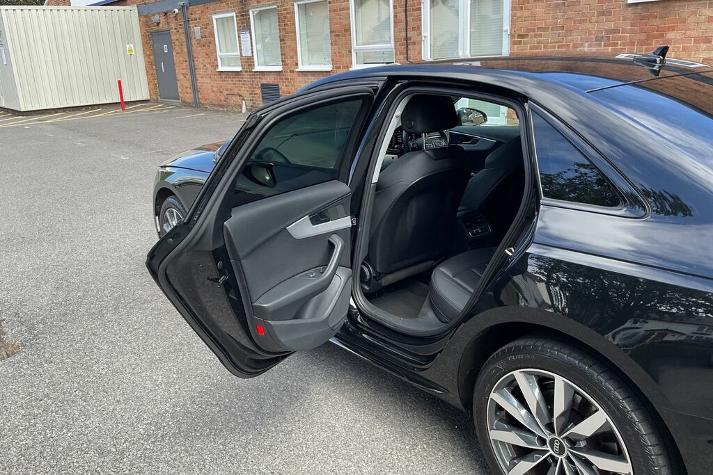 Audi A4 Tfsi S Line Saloon 2.0 Blue #39