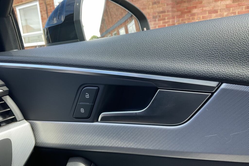 Audi A4 Tfsi S Line Saloon 2.0 Blue #23