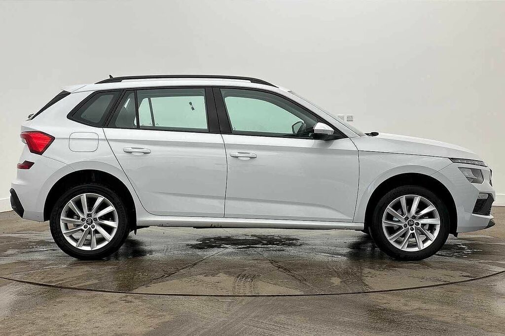 Skoda Kamiq 1.0 Tsi 95 Se Edition White #4