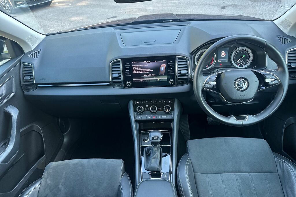 Skoda Karoq Suv 1.0 Tsi 110Ps Se Technology Black #32