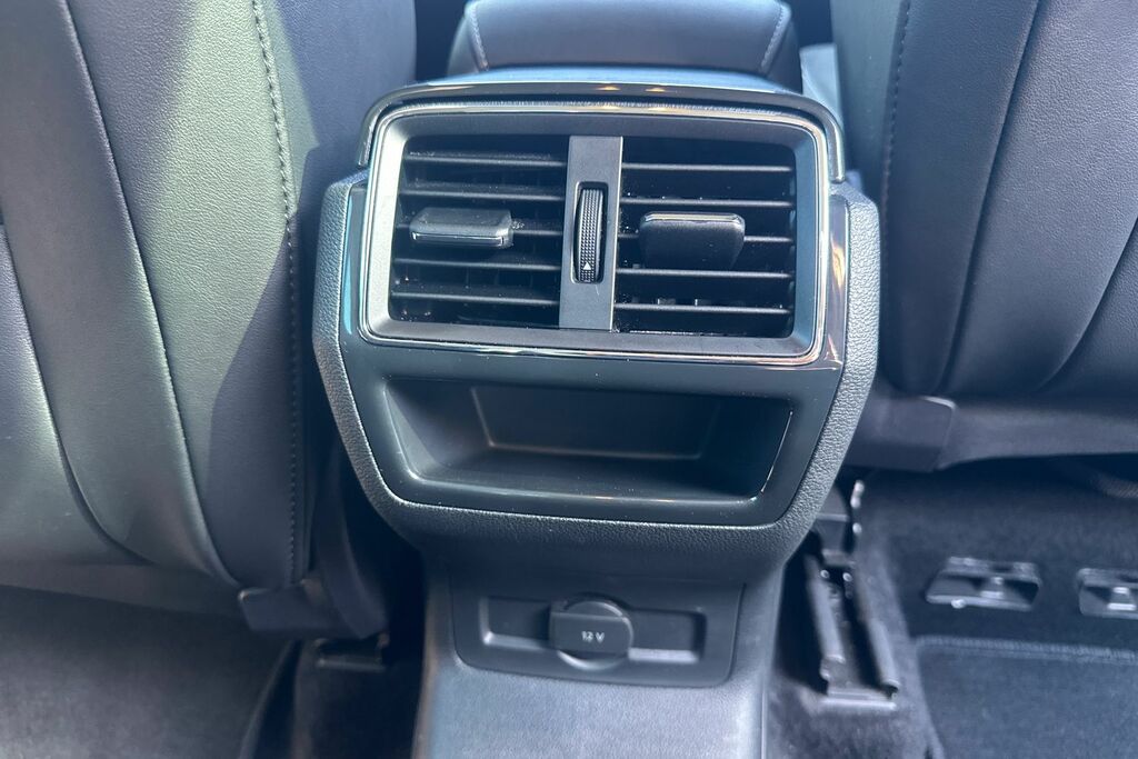 Skoda Karoq Suv 1.0 Tsi 110Ps Se Technology Black #48