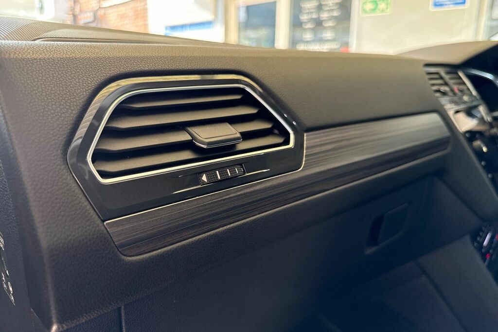 Volkswagen Tiguan Allspace Elegance Silver #44