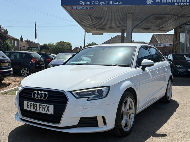 Audi A3 Tfsi Cod Sport Sportback BP18FRX White #4