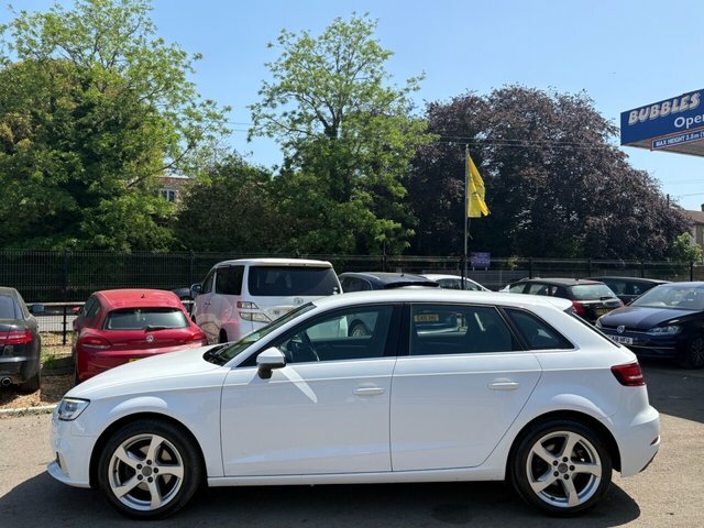 Audi A3 Tfsi Cod Sport Sportback BP18FRX White #5