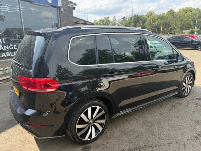 Volkswagen Touran Tsi Evo R-line Mpv CX20OMM Black #4