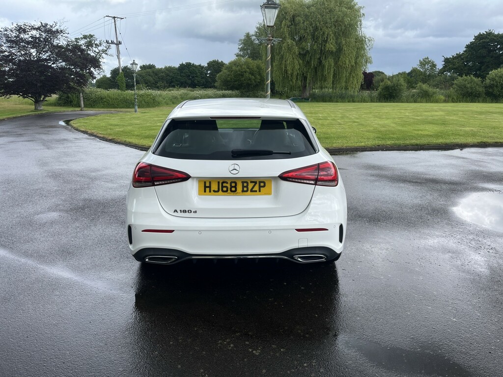 Mercedes-Benz A Class 1.5 A180d Amg Line HJ68BZP White #5