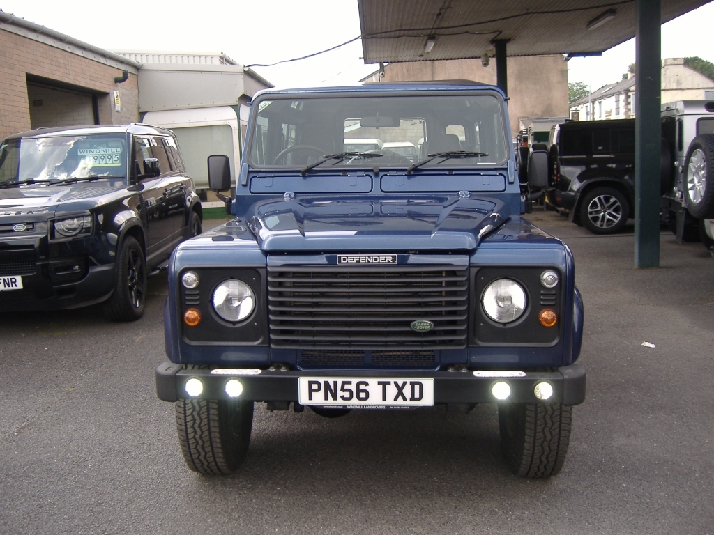 Land Rover Defender 90 Td5 County Station Wagon 2.5 90 Td5 County Station Blue #2