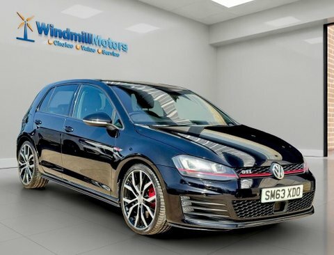 Volkswagen Golf 2.0 Tsi Bluemotion Black