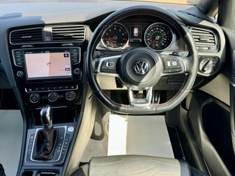 Volkswagen Golf 2.0 Tsi Bluemotion SM63XDO Black #2