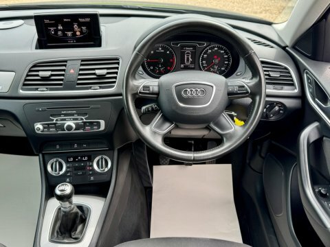 Audi Q3 2.0 Tdi Se SP63OLK Black #2
