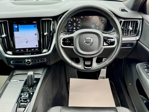 Volvo V60 2.0 B4 Mhev HG21BNU Silver #2