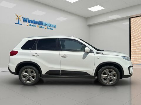 Suzuki Vitara 1.6 Sz-t Allgrip YT17GZP White #3