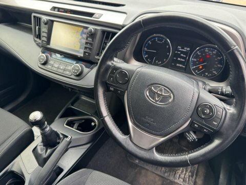 Toyota Rav 4 2.5 Vvt-h Design White #2