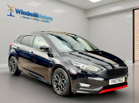 Ford Focus 1.0T Ecoboost St-line Black