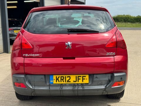 Peugeot 3008 1.6 Hdi Active Red #6