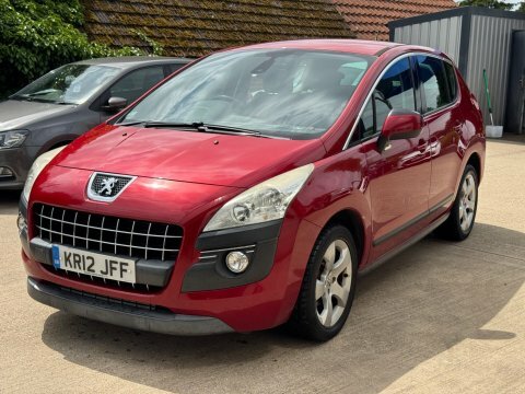 Peugeot 3008 1.6 Hdi Active Red #4