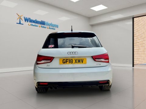 Audi A1 1.4 Tfsi Black GF18XMV White #6
