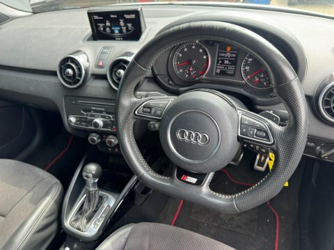 Audi A1 1.4 Tfsi Black GF18XMV White #2