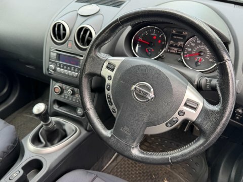 Nissan Qashqai Hatchback #2
