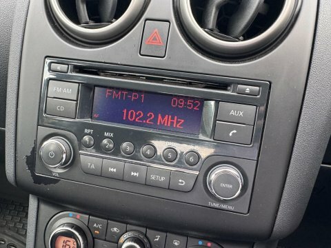 Nissan Qashqai Hatchback #11