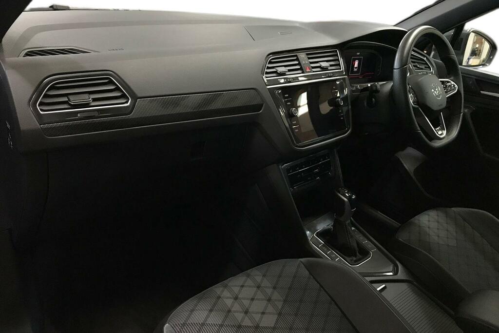 Volkswagen Tiguan 1.5 Tsi 150 R-line Dsg GJ23YNL Grey #2