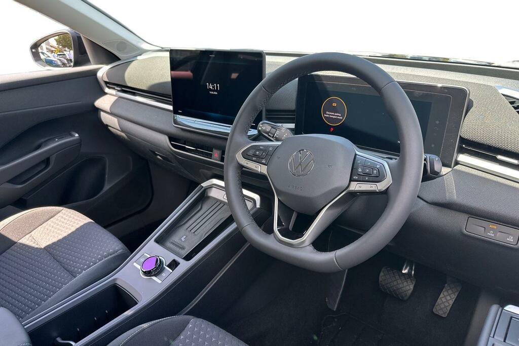 Volkswagen T-Roc New T-roc Life 1.5 Etsi 150 Ps 7-Speed Dsg Black #6