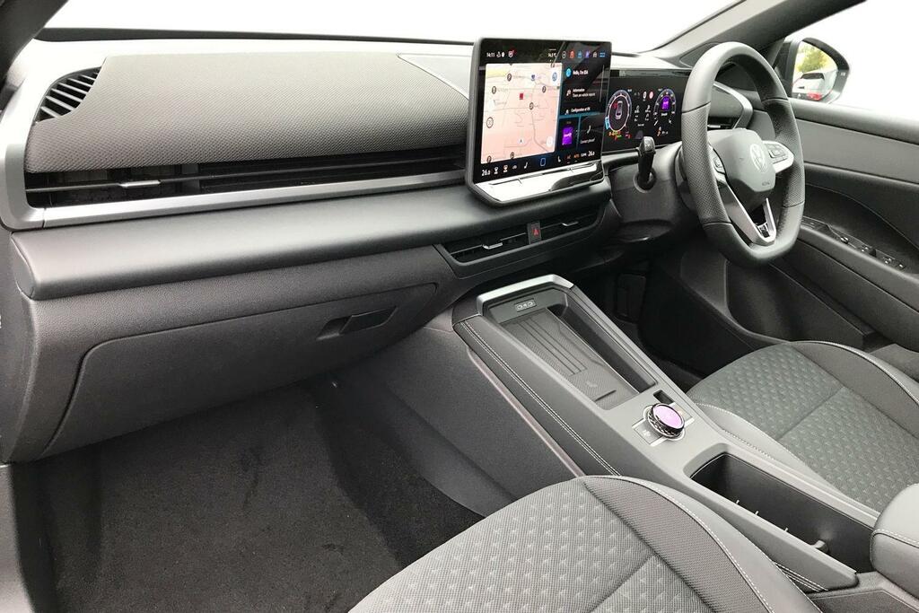 Volkswagen T-Roc New T-roc R-line 1.5 Etsi 150 Ps 7-Speed Dsg Black #2