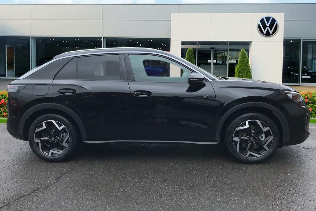 Volkswagen T-Roc New T-roc R-line 1.5 Etsi 150 Ps 7-Speed Dsg Black #4
