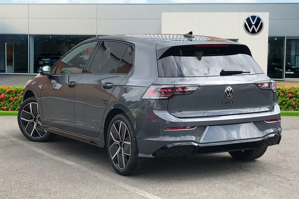 Volkswagen Golf Golf Hatch Black Edition 1.5 Etsi 150 Ps 7-Speed D Grey #3