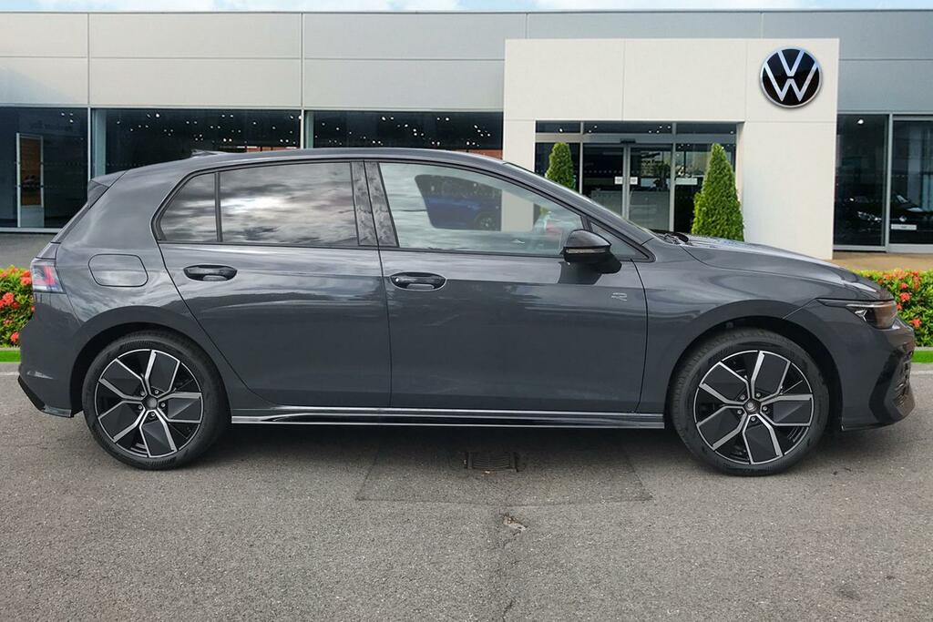 Volkswagen Golf Golf Hatch Black Edition 1.5 Etsi 150 Ps 7-Speed D Grey #4