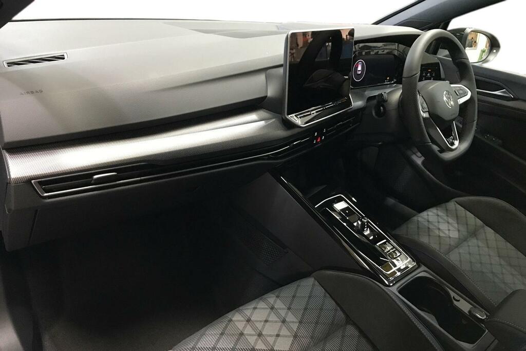 Volkswagen Golf Golf Hatch Black Edition 1.5 Etsi 150 Ps 7-Speed D Grey #2