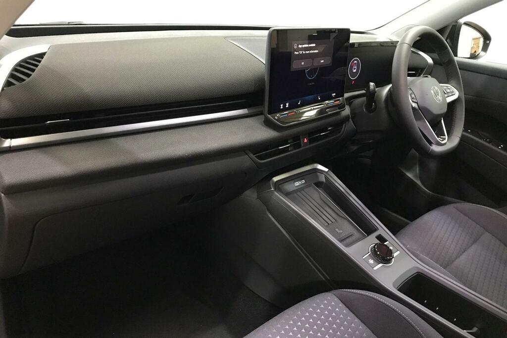 Volkswagen T-Roc New T-roc Life 1.5 Etsi 150 Ps 7-Speed Dsg Black #2