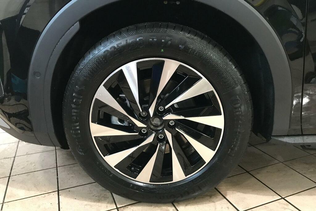 Volkswagen T-Roc New T-roc Life 1.5 Etsi 150 Ps 7-Speed Dsg Black #5