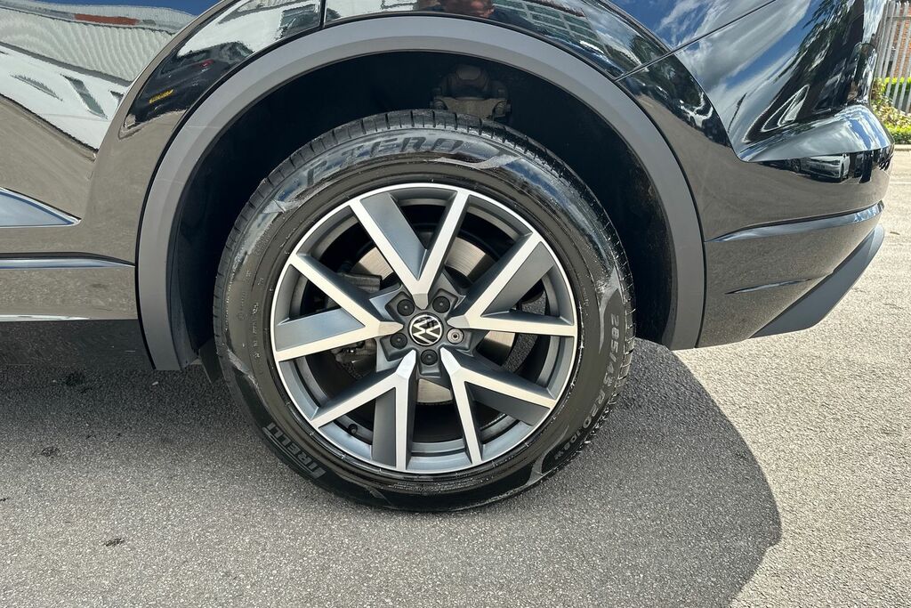 Volkswagen Touareg 3.0 Tsi Ehybrid 4Motion Elegance Tip RO75TPU Black #5