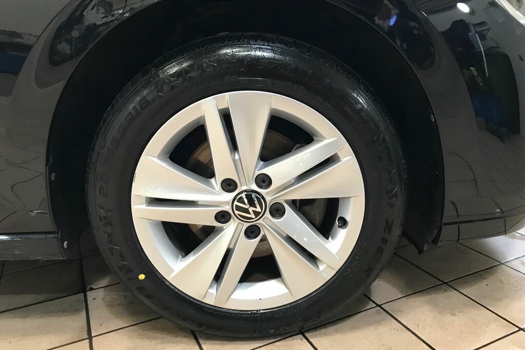Volkswagen Golf 1.5 Etsi Life Dsg Black #5