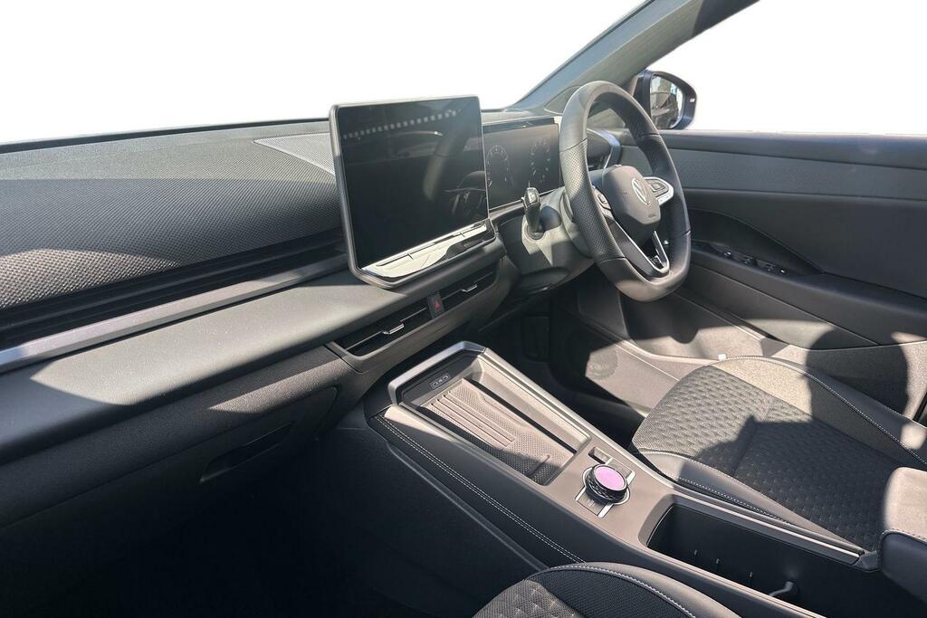 Volkswagen T-Roc New T-roc R-line 1.5 Etsi 150 Ps 7-Speed Dsg Black #2