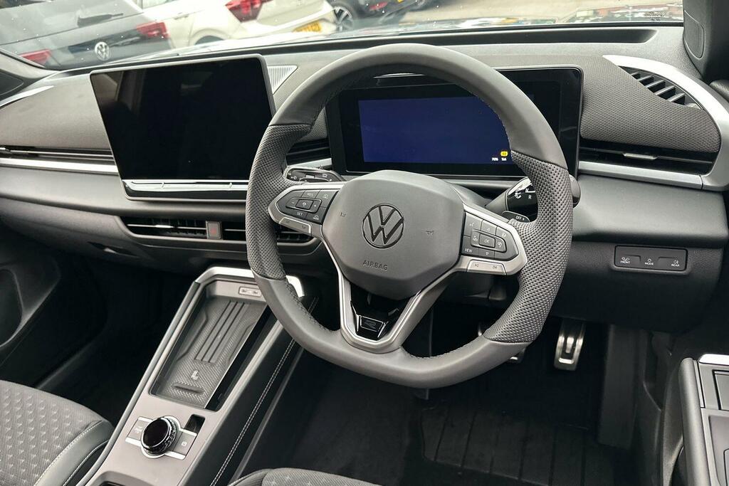 Volkswagen T-Roc Hatchback Black #13