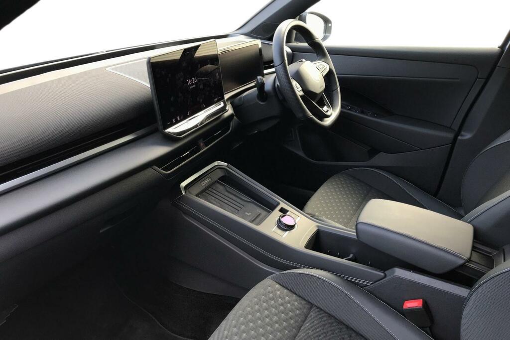 Volkswagen T-Roc 1.5 Etsi 150 R-line Dsg RK26HCZ Blue #2