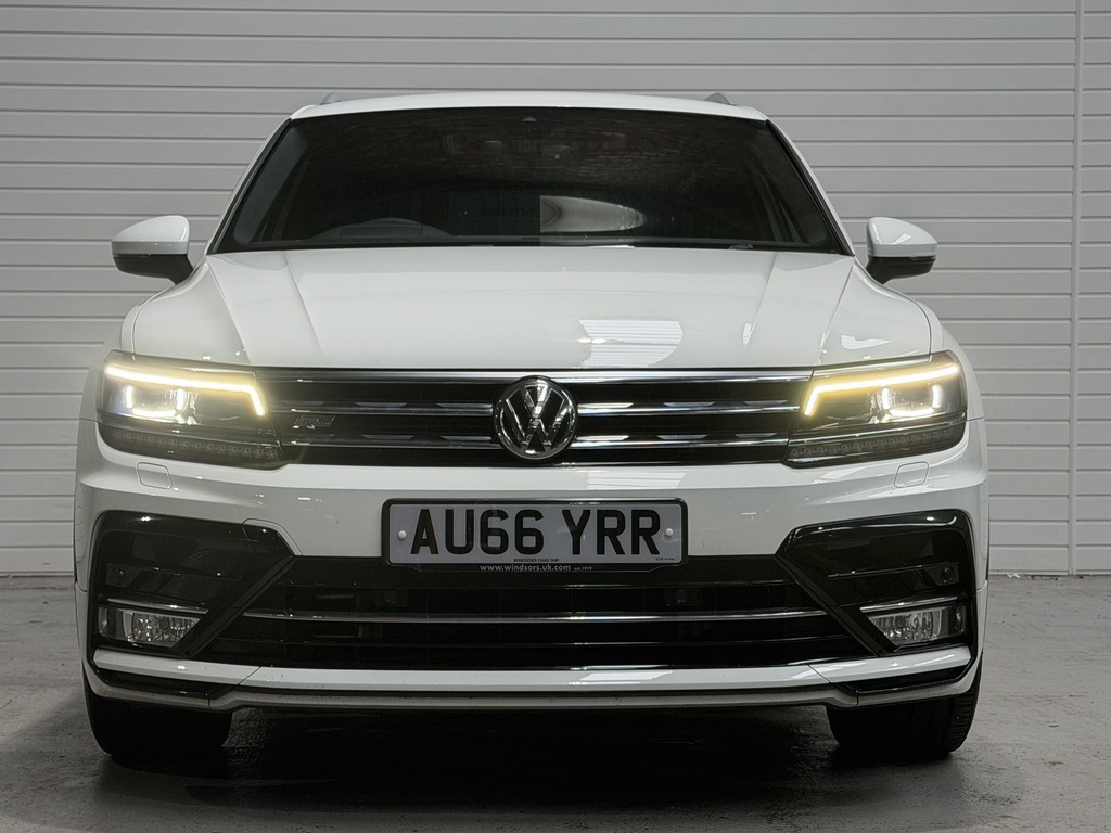 Volkswagen Tiguan 2.0 Tsi Bluemotion Tech R-line Suv Dsg White #2