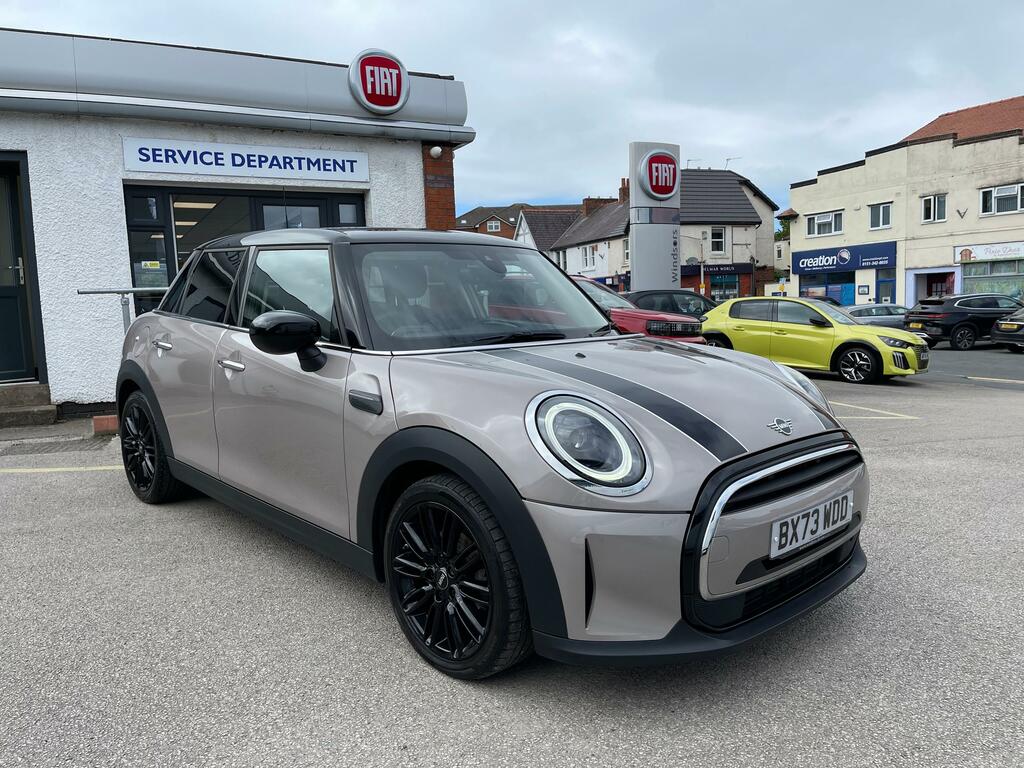 Mini Hatch 1.5 Cooper Classic Hatchback Steptronic Grey