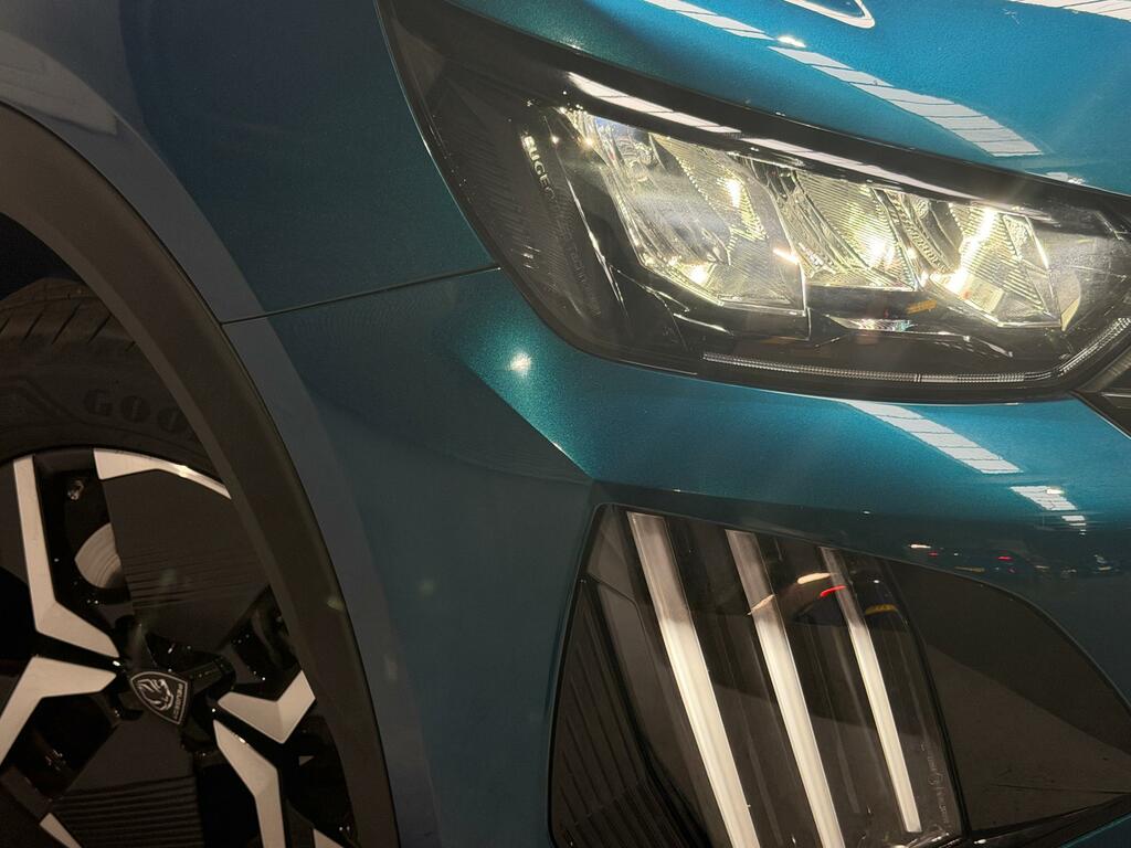 Peugeot 2008 1.2 Puretech Allure Suv Euro 6 FD25WFA Blue #2