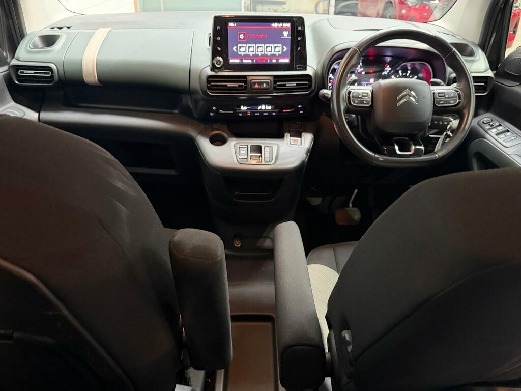 Citroen Berlingo Mpv White #24